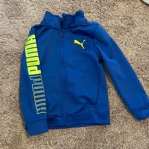 Puma size 5 athletic zip up